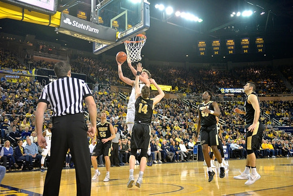 Moritz Wagner (13)