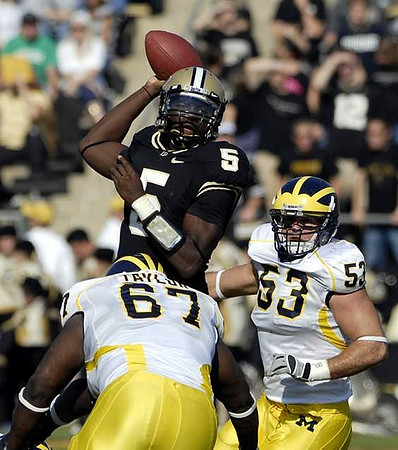 Terrance Taylor (67) and Ryan Van Bergen (53)