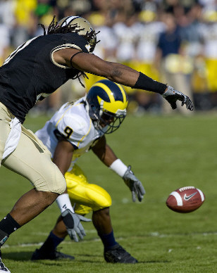 Martavious Odoms (9)