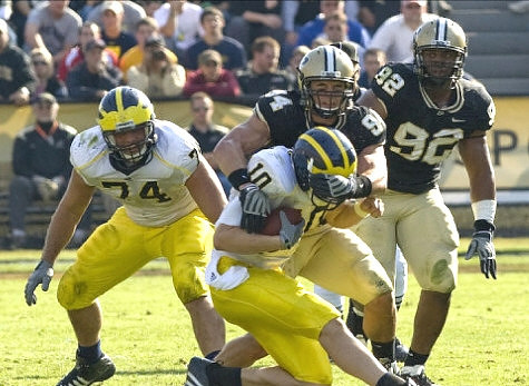 Steven Threet (10) and John Ferrara (74)