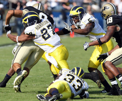 Brandon Harrison (27), Boubacar Cissoko (33), and Charles Stewart (5)