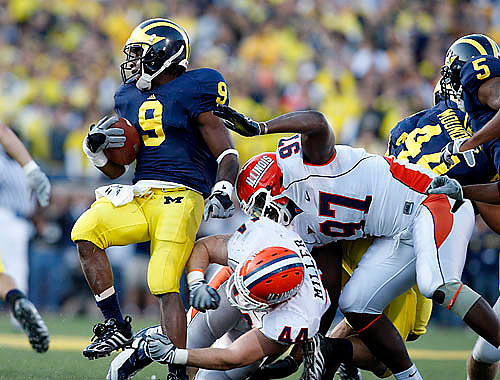 Martavious Odoms (9), Mark Moundros (44), and Charles Stewart (5)