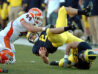 Sam McGuffie (2) and Stephen Schilling (52)