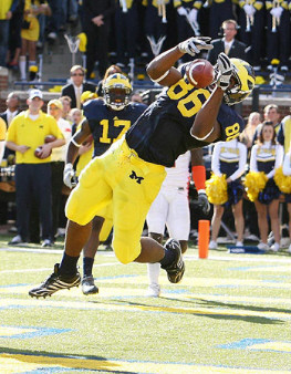 Kevin Koger (86) and Toney Clemons (17)