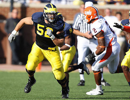 Stephen Schilling (52) and Martavious Odoms (9)