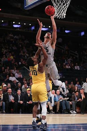 Derrick Walton Jr. (10)