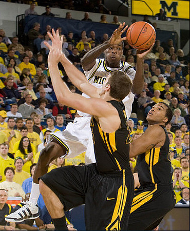 Manny Harris (3)