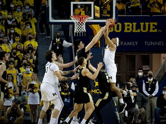 Brandon Johns Jr. (23) and Terrance Williams II (5)