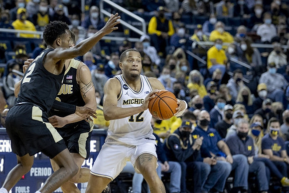DeVante' Jones (12)