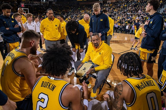 Juwan Howard and Michigan Team