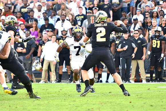 Khaleke Hudson (7)