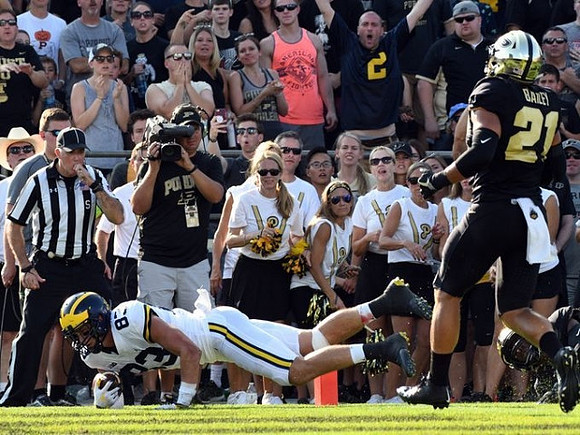 Zach Gentry (83)