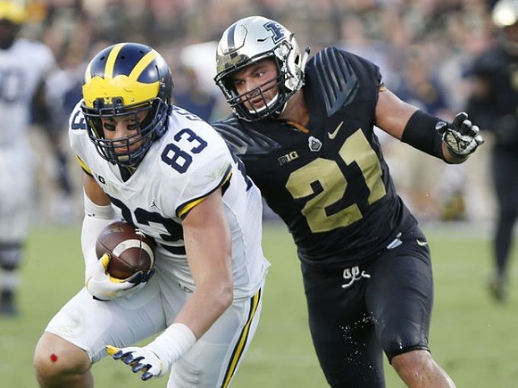 Zach Gentry (83)