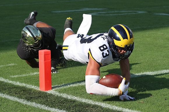 Zach Gentry (83)