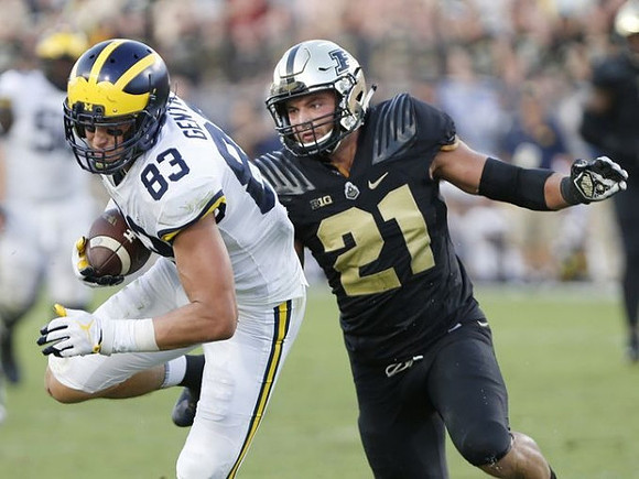Zach Gentry (83)