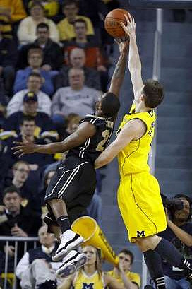 Stu Douglass (1)
