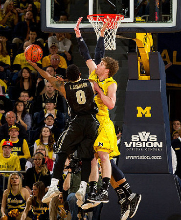 Evan Smotrycz (23)
