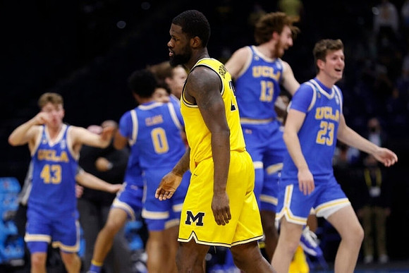 Chaundee Brown Jr. (15)