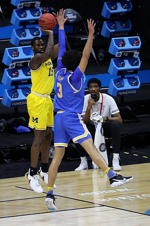 Chaundee Brown Jr. (15)