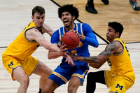 Franz Wagner (21) and Eli Brooks (55)