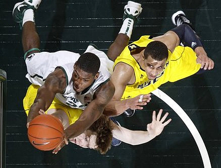 Zack Novak (0) and Jordan Morgan (52)