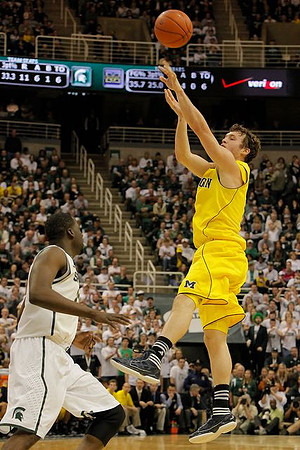 Zack Novak (0)