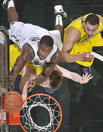 Zack Novak (0) and Jordan Morgan (52)