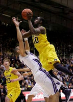 Evan Smotrycz (23) and Tim Hardaway Jr. (10)