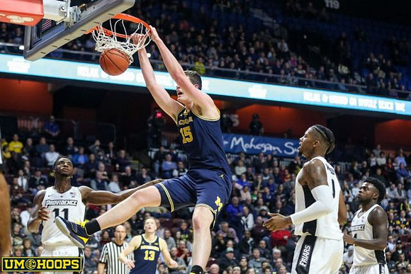 Jon Teske (15) and Ignas Brazdeikis (13)