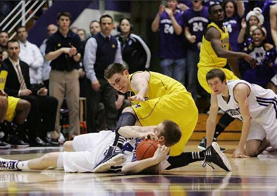 Stu Douglass (1) and Tim Hardaway Jr. (10)