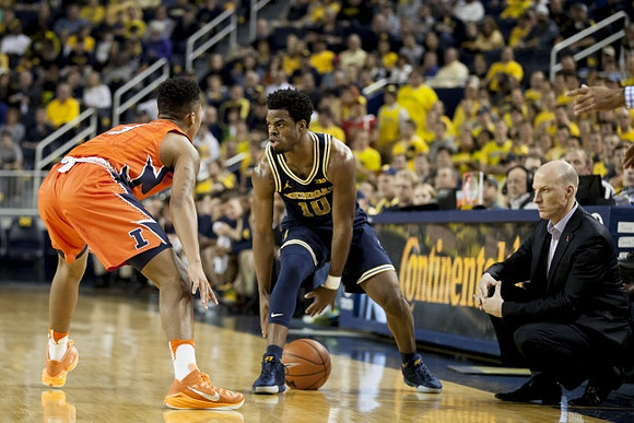 Derrick Walton Jr. (10) and Illinois Head Coach John Groce