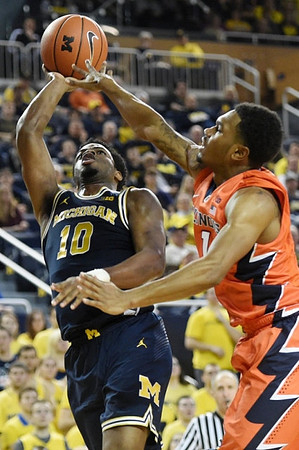 Derrick Walton Jr. (10)