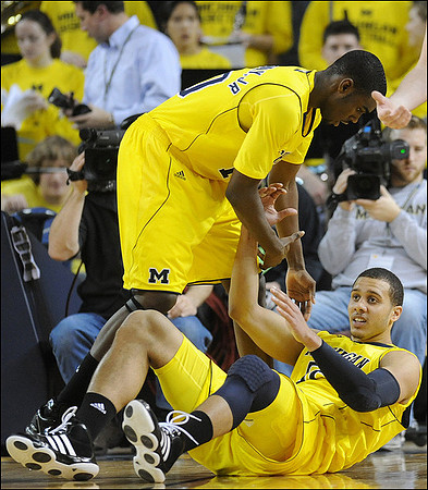 Tim Hardaway Jr. (10) and Tim Hardaway Jr. (10)