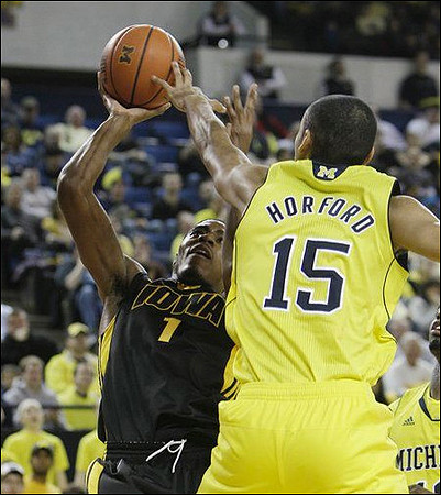 Jon Horford (15)