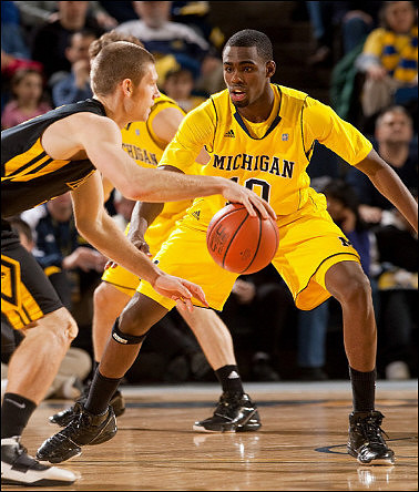 Zack Novak (0) and Tim Hardaway Jr. (10)