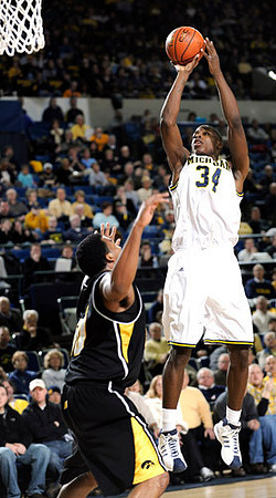 DeShawn Sims (34)