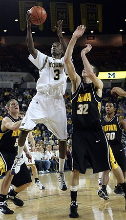 Manny Harris (3)