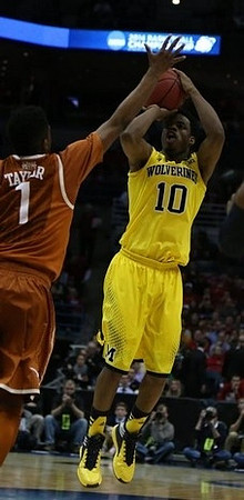 Derrick Walton Jr. (10)