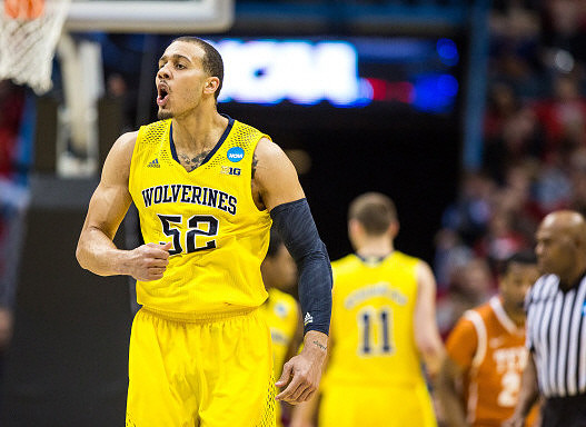 Jordan Morgan (52) and Nik Stauskas (11)