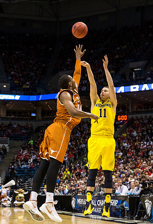 Nik Stauskas (11)