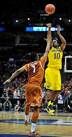 Derrick Walton Jr. (10)