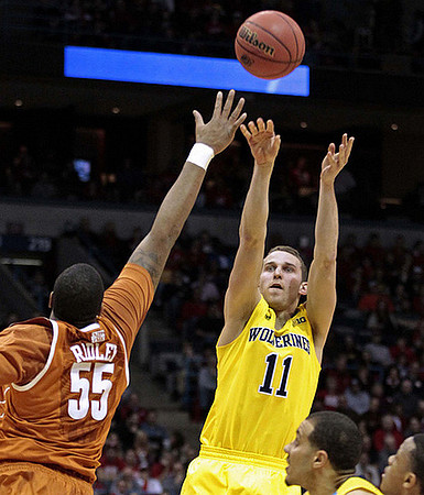 Nik Stauskas (11)