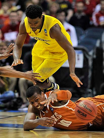 Derrick Walton Jr. (10)