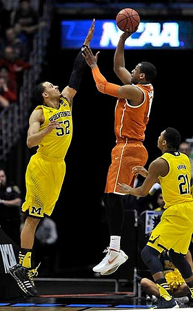 Jordan Morgan (52) and Zak Irvin (21)