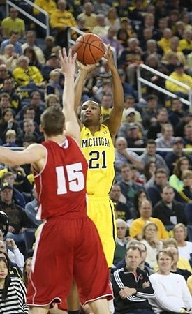 Zak Irvin (21)