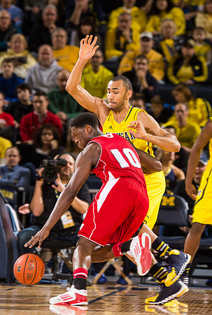 Jon Horford (15)