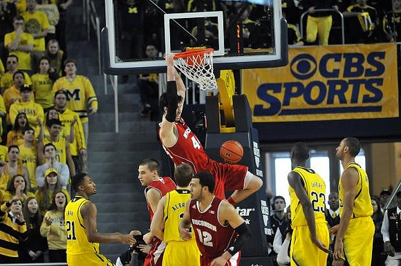 Zak Irvin (21), Spike Albrecht (2), Caris LeVert (23), and Jon Horford (15)