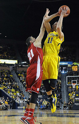 Nik Stauskas (11)