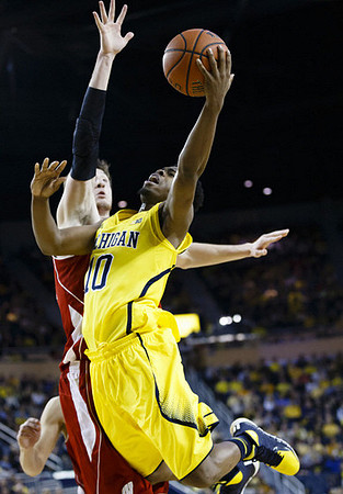 Derrick Walton Jr. (10)
