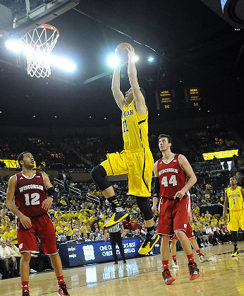 Nik Stauskas (11) and Glenn Robinson III (1)